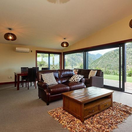 קאיקורה Glencree Luxury Chalets מראה חיצוני תמונה