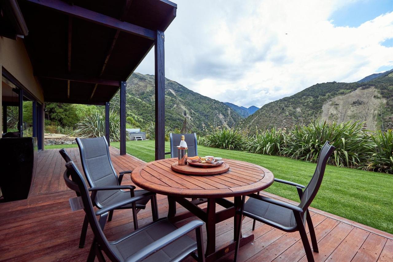 קאיקורה Glencree Luxury Chalets מראה חיצוני תמונה
