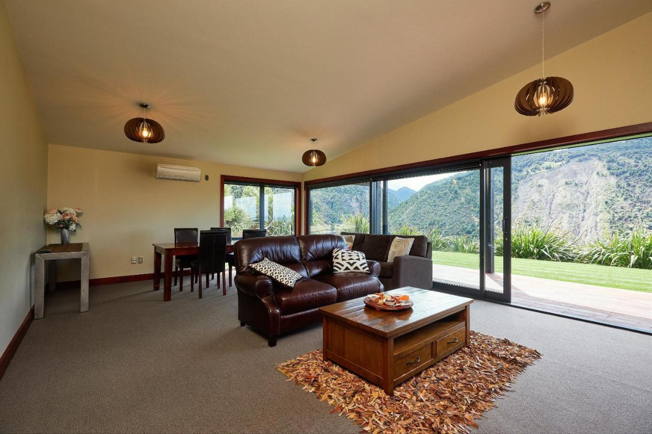 קאיקורה Glencree Luxury Chalets מראה חיצוני תמונה